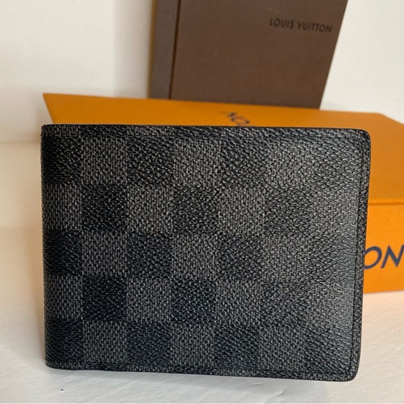 ❌❌SOLD❌❌ Louis Vuitton wallet - Picture 3 of 12